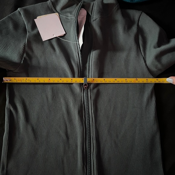 Fabletics Ribbed Seamless Jacket in Storm Slate - Picture 10 of 13